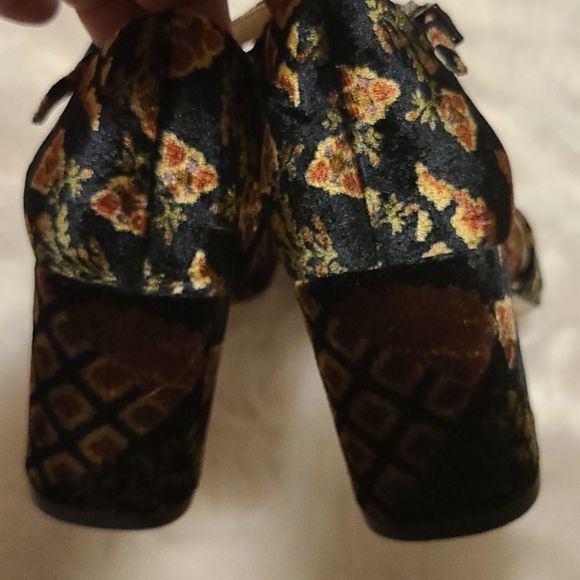 Sam Edelman Clover Ankle Strap - Picture 8 of 11